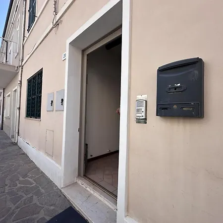 Delizioso Apt 2 Minuti Dal Mare Con Parcheggio Apartman Cattolica
